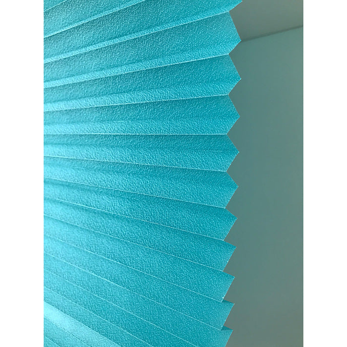 Parrot Perfect Fit Pleated Blind side profile showing premium European hardware